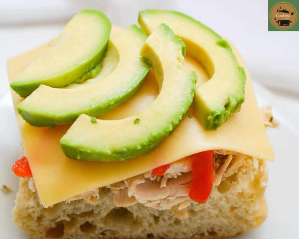 What is a Chipotle Chicken Avocado Melt