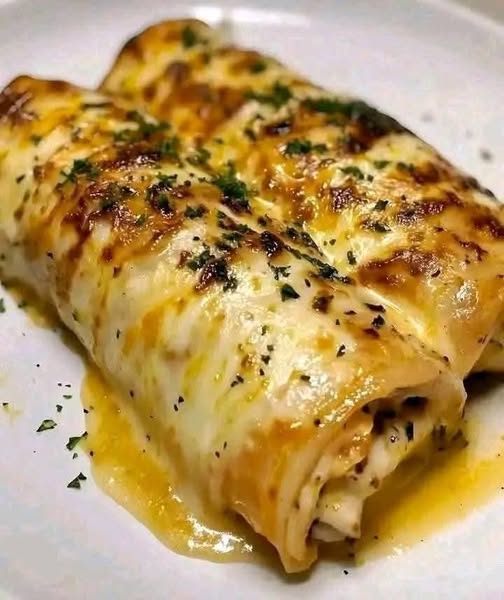 LEMON GARLIC CHICKEN LASAGNA ROLL-UPS