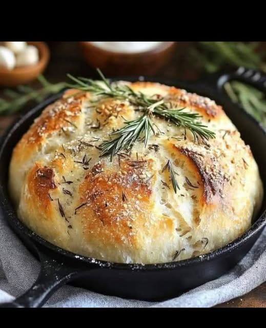 Rustic No-Knead Rosemary Garlic Bread