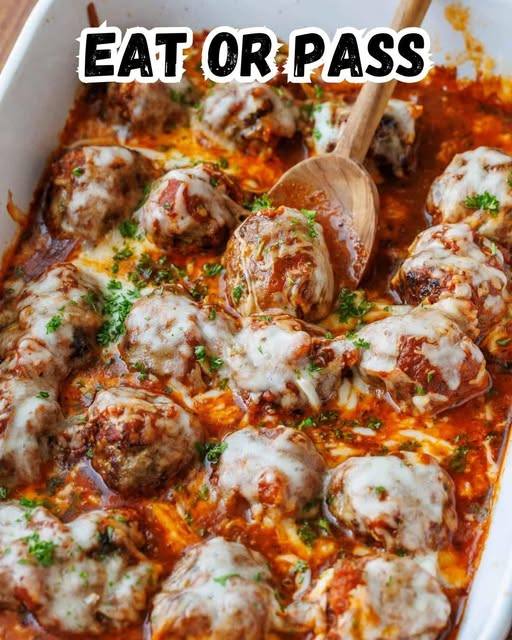 Meatballs Parmesan Casserole Recipe